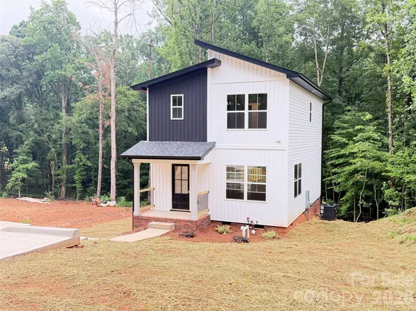 345 Rumple St, Troutman, NC 28166