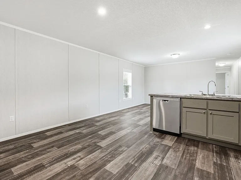 443 W Dogwood Ave — Photo 14