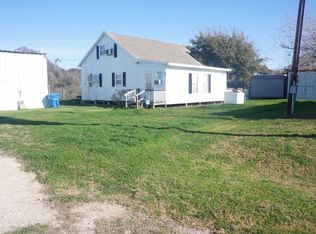 404 4th St, Port O Connor, TX 77982