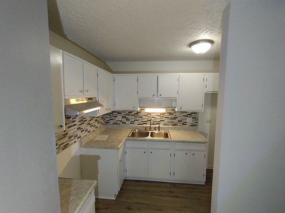 4th image of 1119 S Curtis Ave APT C30