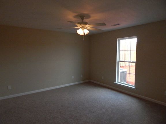 3rd image of 203 Bobwhite Dr