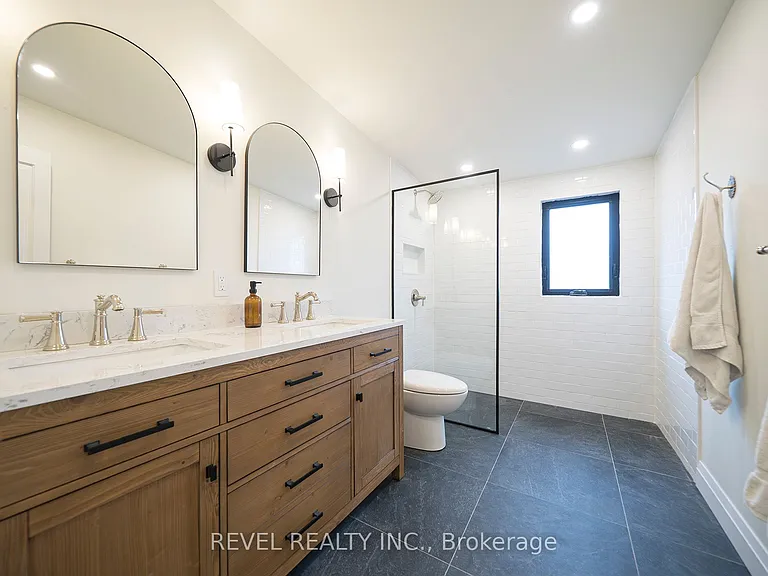 22 Lawrence St — Photo 20