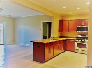 1307 Windsor Park Ct #38, Englewood, NJ