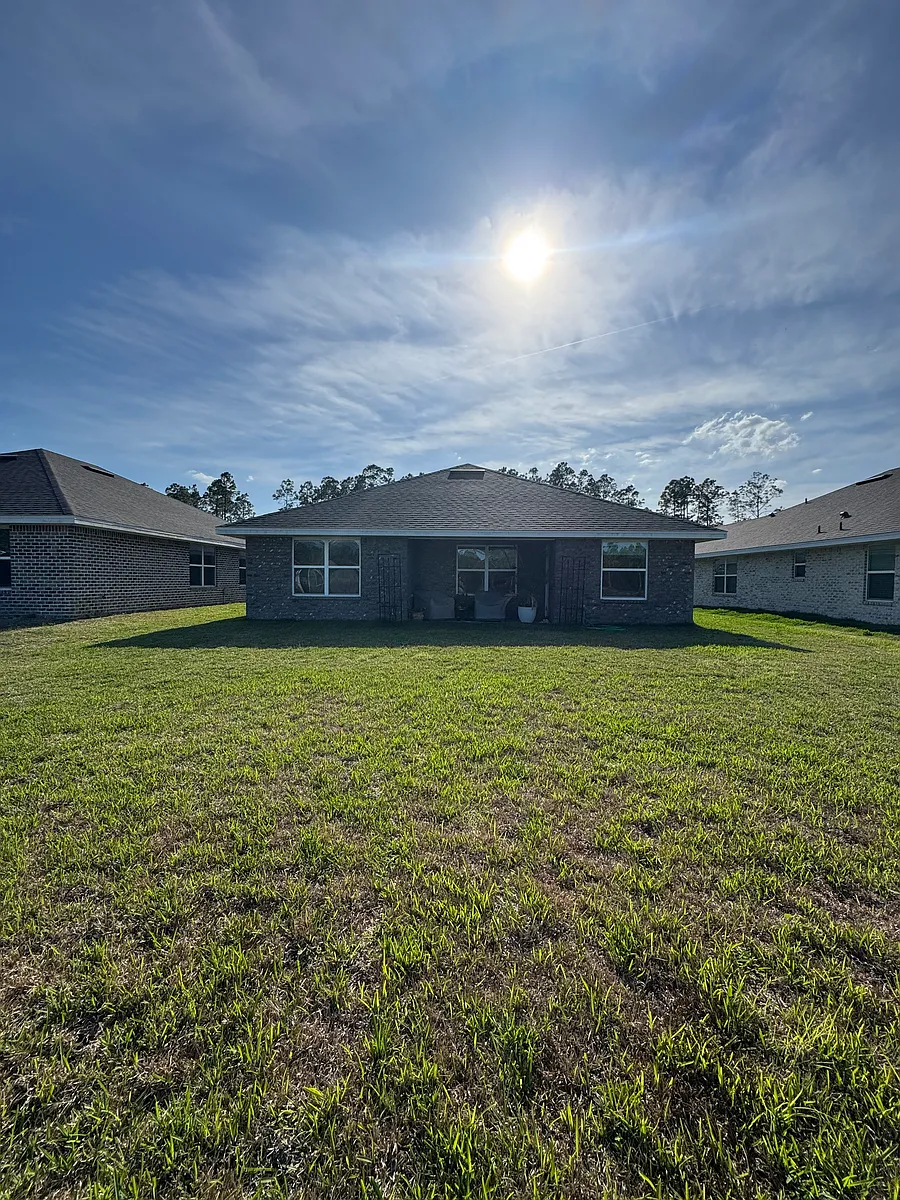 Building Photo - 102 Rivertown Rd