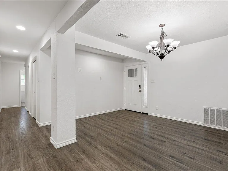 12217 Forsythe Dr — Photo 5