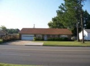 2205 Race St, Jonesboro, AR 72401