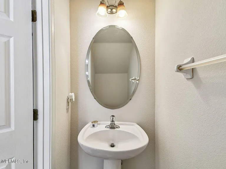 3542 Lone Tree Ln — Photo 27