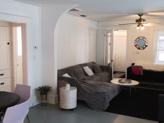 5th image of 203 Taylor Ave