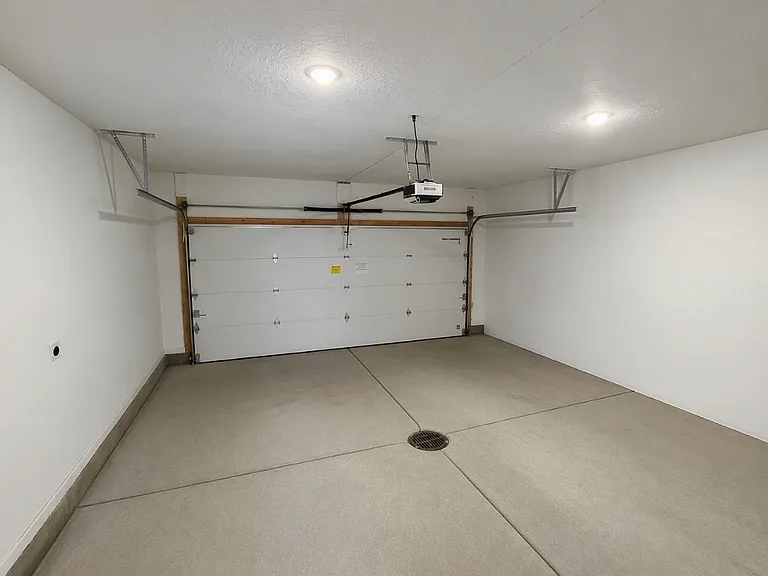 7304 Park Place Ct — Photo 24