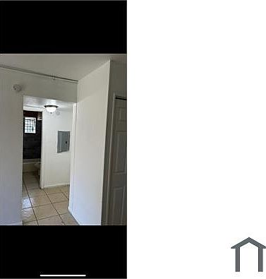 3rd image of 1823 Francis St #1