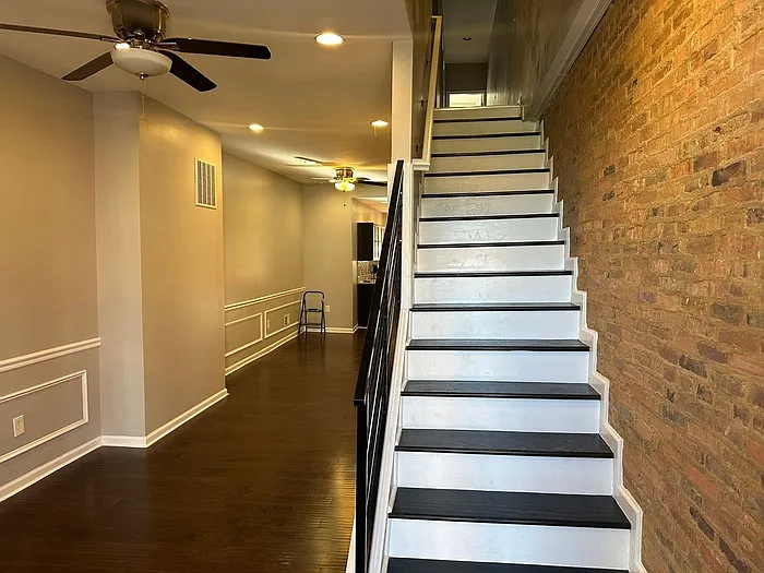 1099 W Fayette St — Photo 3