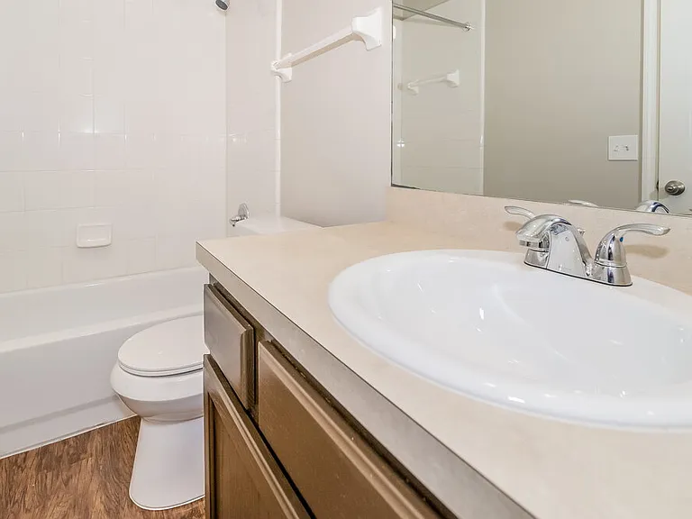 8413 Staplehurst Dr W — Photo 13