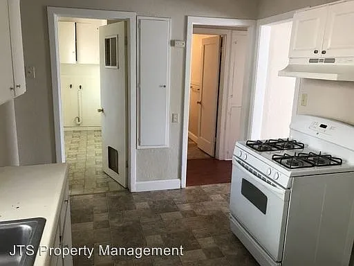 3310 Ivy St photo 1