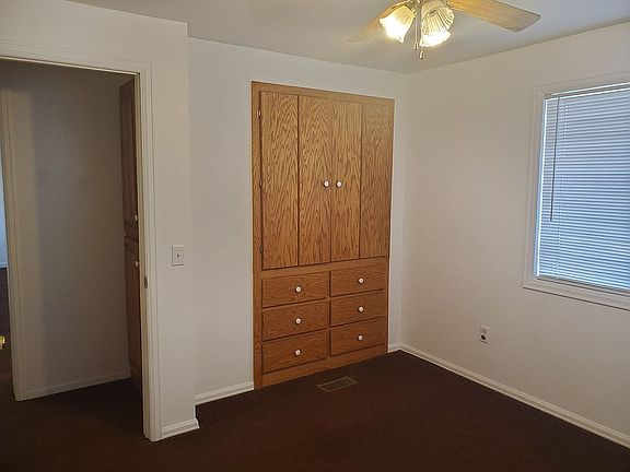 4th image of 820 Floral Ave