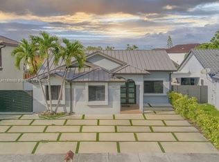 15615 SW 63rd Ter, Miami, FL 33193