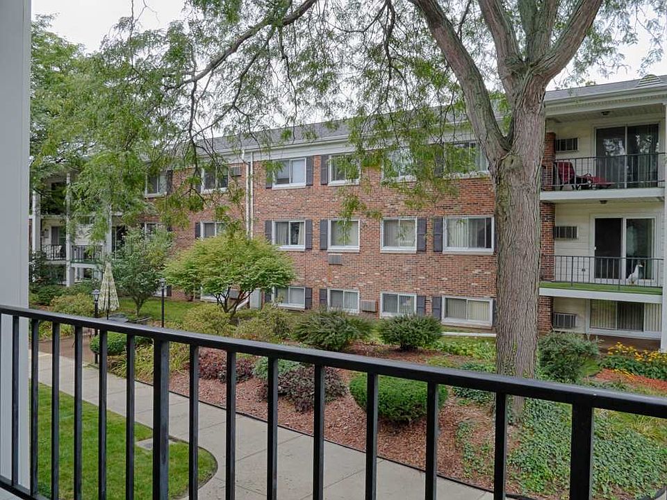 1st image of 806 W Michigan Ave APT 203E