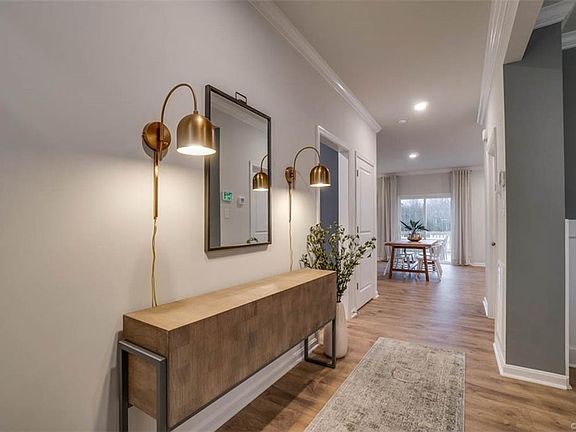 5th image of 15131 Hazelbury Cir