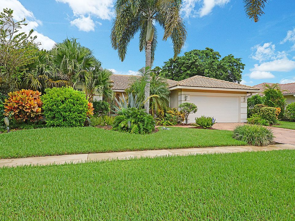 Home For Sale In Boca Greens