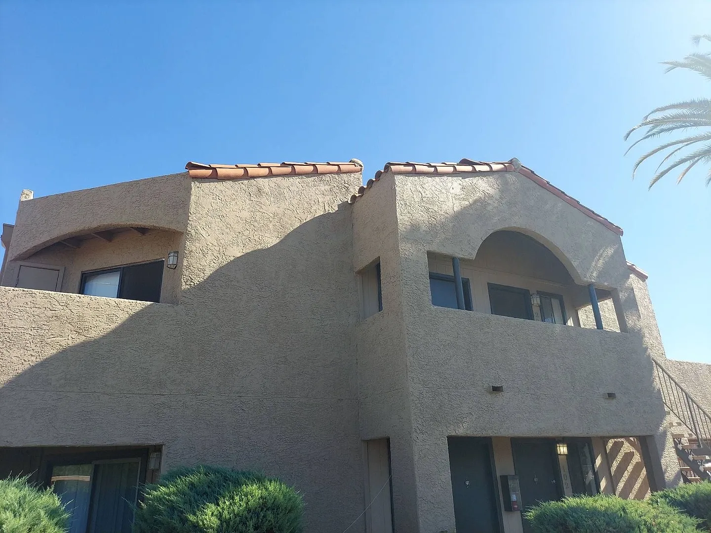 1745 E Glenn St - 201 — Photo 2