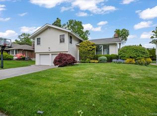 56 Middle Lane, Jericho, NY 11753