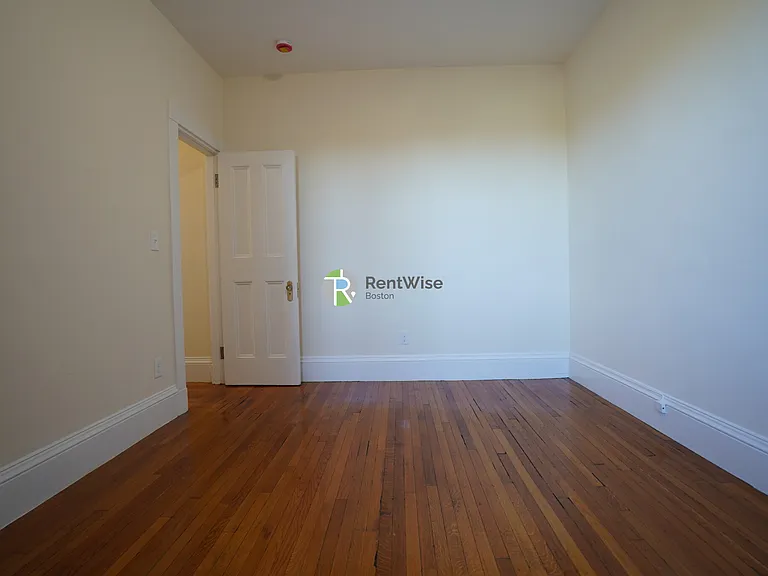 504 Beacon St #31U — Photo 12