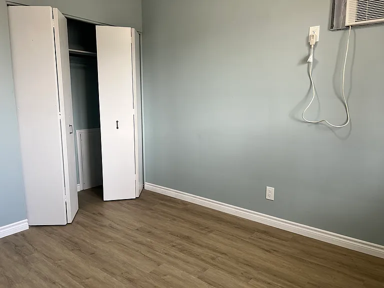 789 Randolph Ave #3 — Photo 8