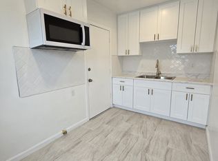 1407 W 90th St, Los Angeles, CA 90047