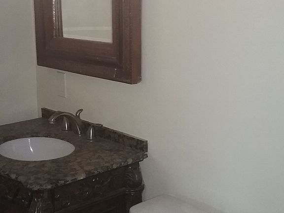 5th image of 6921 Fallbrook Ave