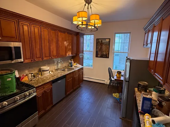 141 72nd St, North Bergen, NJ 07047