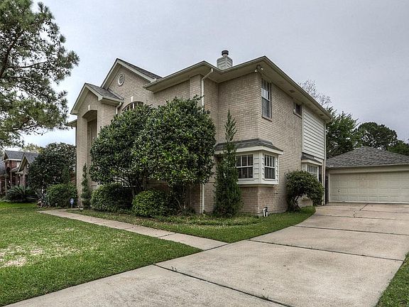 2nd image of 3614 Landon Park Dr