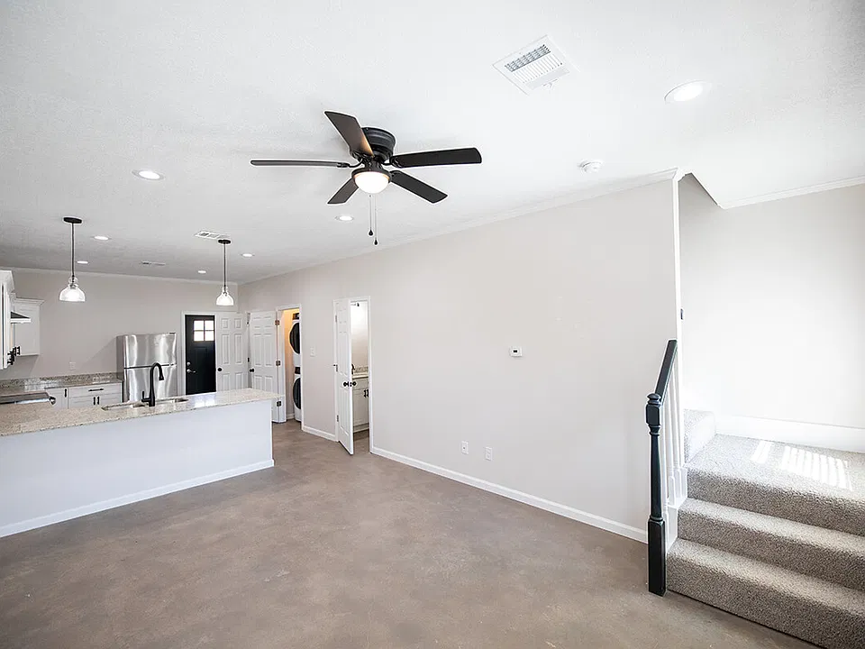1513-LEBLANC-STREET-1-LIVING-KITCHEN_02222023