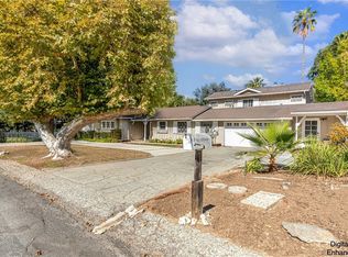 20555 Dumont St, Woodland Hills, CA 91364