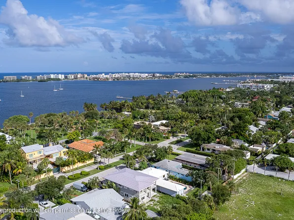 1101 S Palmway, Lake Worth, FL 33460