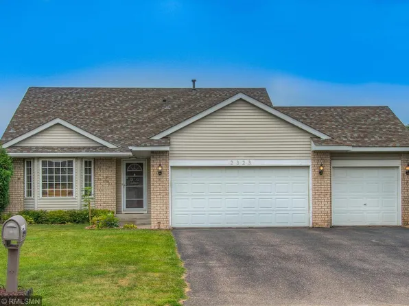 2323 Londin Ln E, Maplewood, MN 55119
