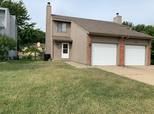 2203 SW Brandywine Ln, Topeka, KS 66614