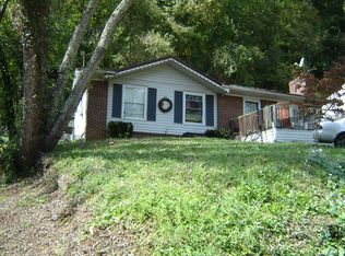 413 Murphy St NW, Norton, VA 24273