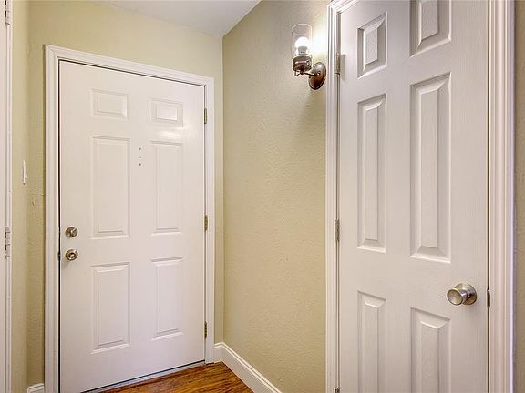 2nd image of 5505 Briarcrest Dr