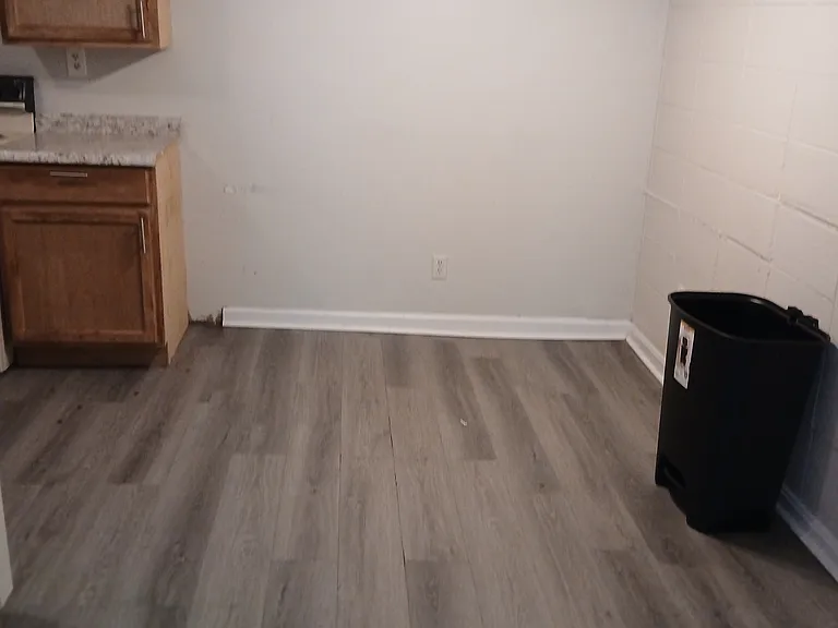 600 W Francis Ave #614 — Photo 5