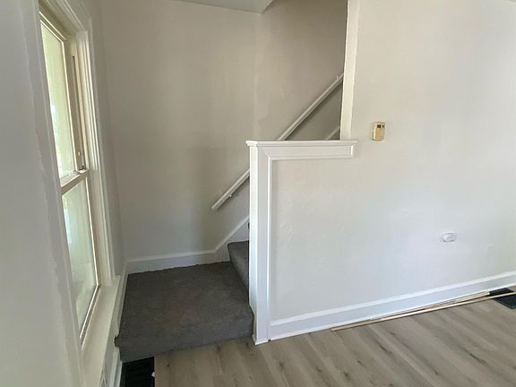 2nd image of 3505 Wayne Ave #3507