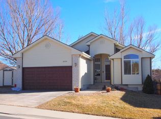 2520 Hover Dr, Castle Rock, CO 80104
