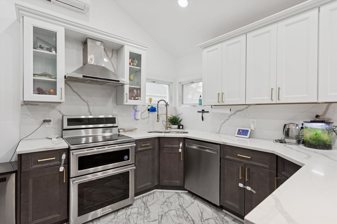 next background image