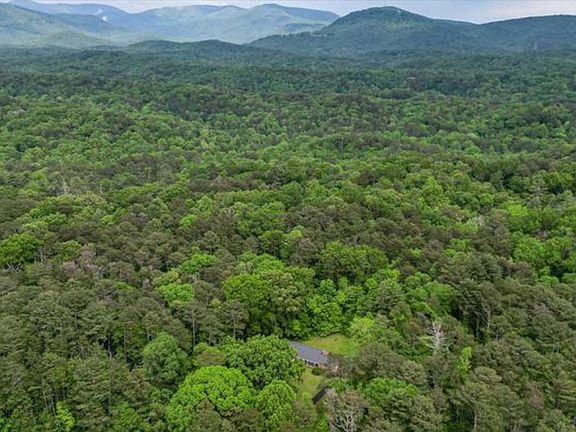 Tranquil location near Ellijay.