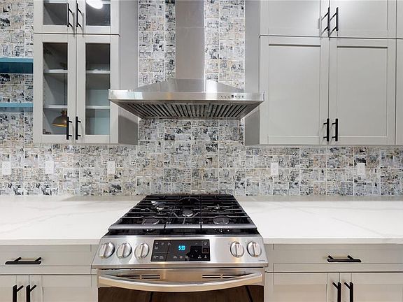 3rd image of 1246 Bass Blvd Unit A
