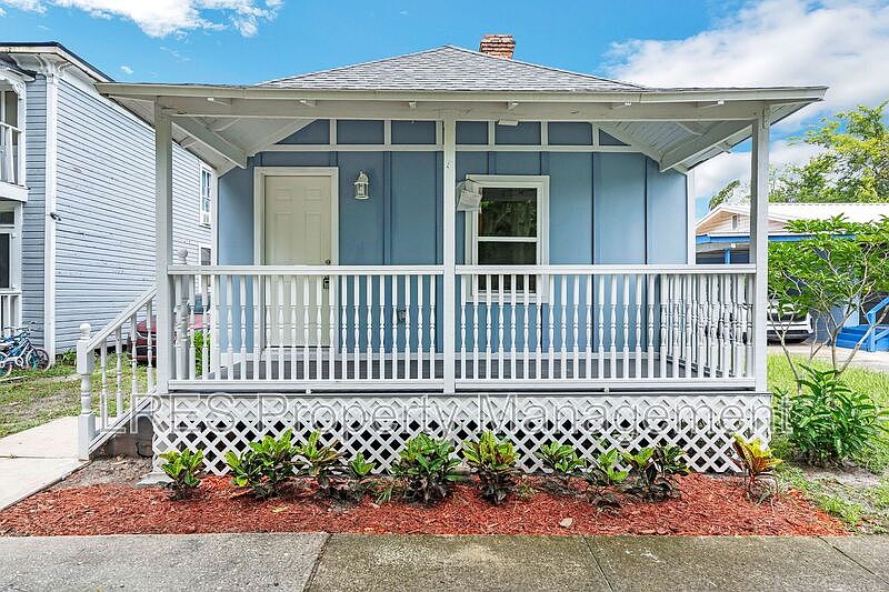 1st image of 710 Cypress Ave