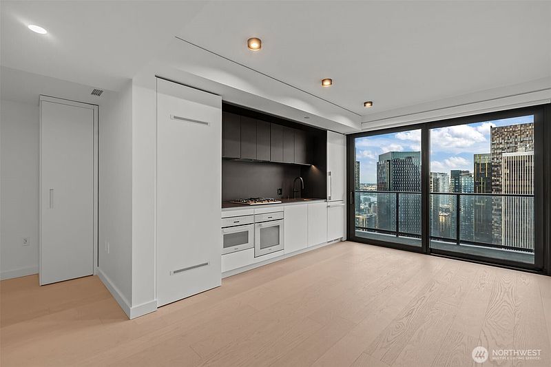 2nd image of 300 Virginia Street #3103