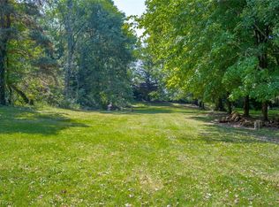 1380 Saxe Rd, Mogadore, OH 44260