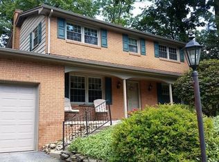 2671 Cambridge Rd, York, PA 17402