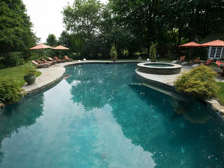 2766 Montauk Hwy — Photo 10