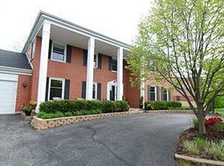 4221 Yorkshire Ln, Northbrook, IL 60062