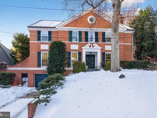 2238 47th St NW, Washington, DC 20007